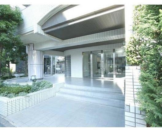 セゾン深川のエントランス|落ち着いたエントランスです