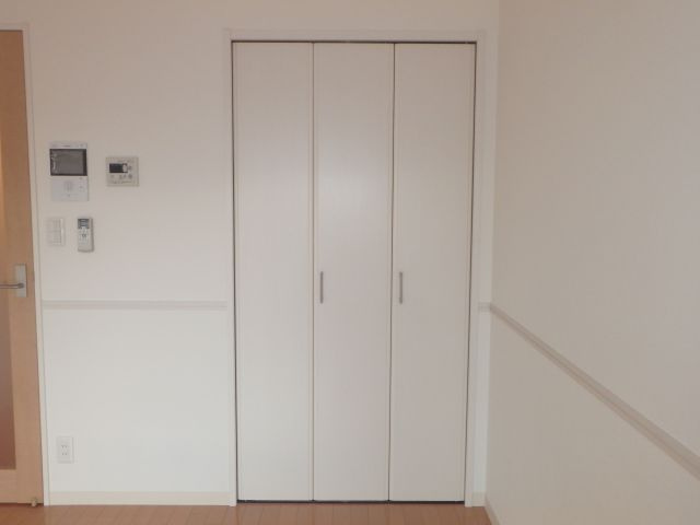 フローレンス元住吉の収納|他のお部屋の参考写真となります。