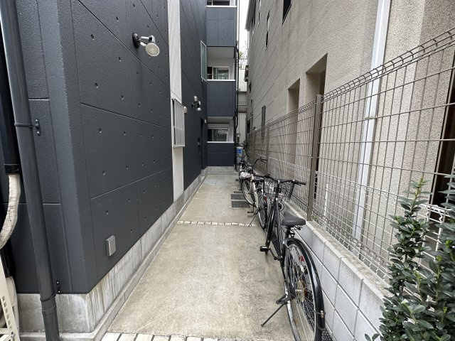 GRANQUAL浅草のエントランス