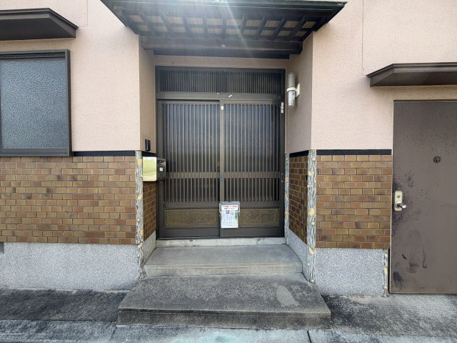 姫路市網干区浜田の中古一戸建のエントランス