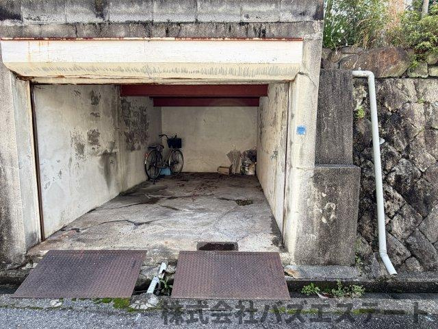 田寺東３丁目　中古一戸建ての駐車場