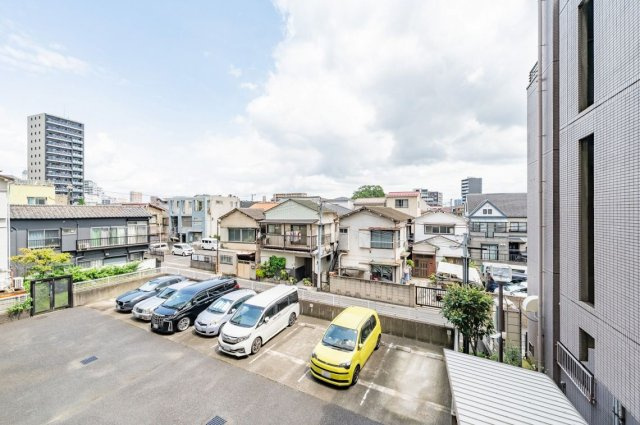 モリス千住曙町の展望|モリス千住曙町：南西向き角部屋につき通風良好！