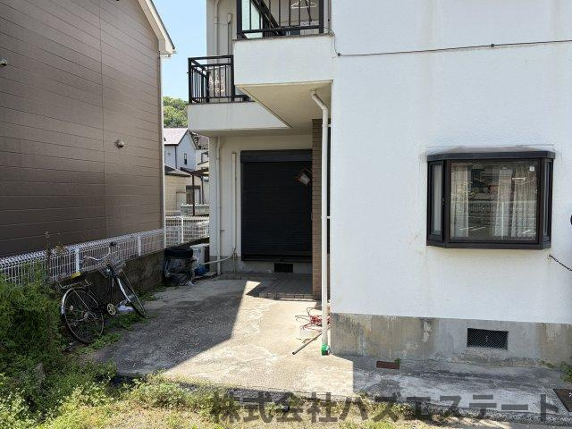青山北　中古一戸建ての駐車場
