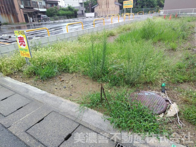 ６７４３９　岐阜市早田町３丁目土地の外観