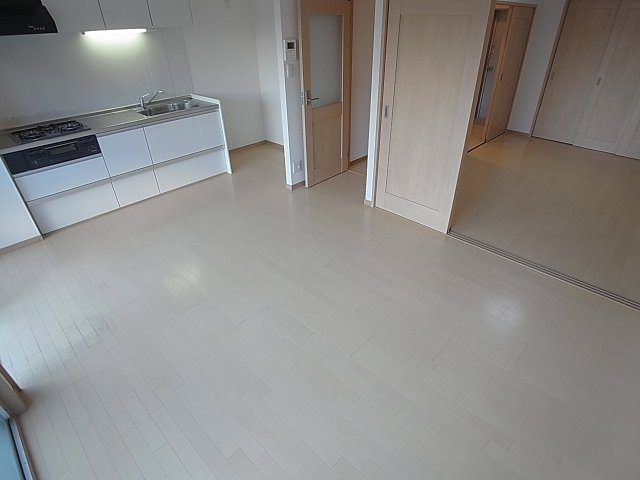 クイーンズハイツ名倉のその他|室内オールフローリングで使い勝手も良好