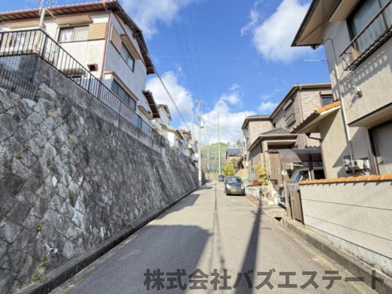 青山西４丁目　中古一戸建ての周辺