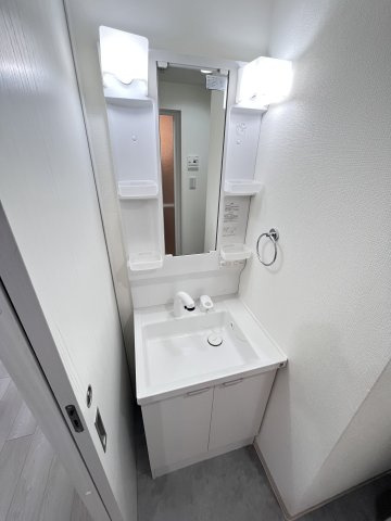大阪市都島区都島南通２丁目の賃貸マンションの独立洗面台