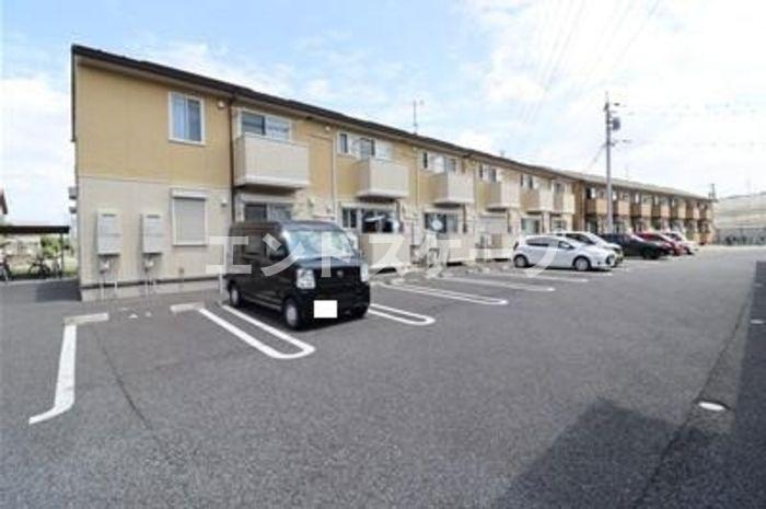 Rosemary/Marigold/Freesia　Freesiaの駐車場|高崎、前橋のお部屋探しはエンドスケープまで！お客様の理想お聞かせ下さい♪