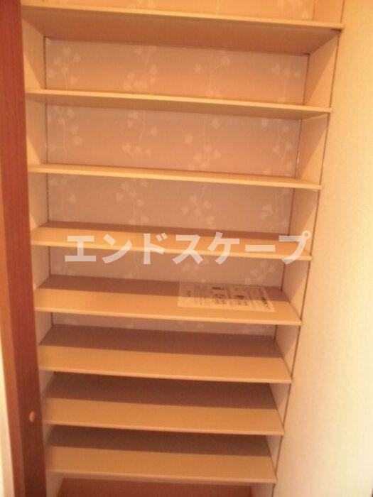 Rosemary/Marigold/Freesia　Freesiaの収納|高崎、前橋のお部屋探しはエンドスケープまで！お客様の理想お聞かせ下さい♪