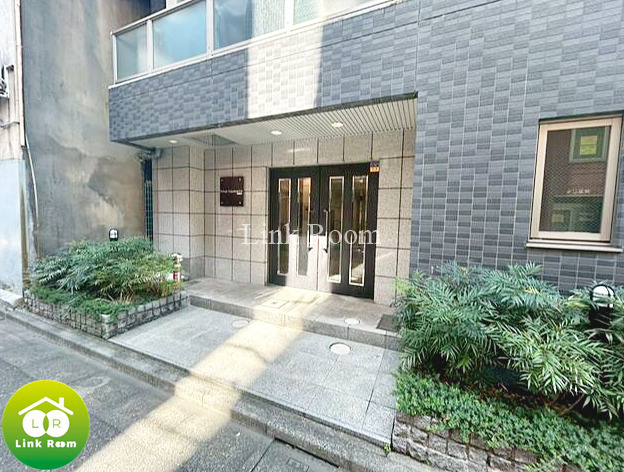 プライマル茅場町のエントランス