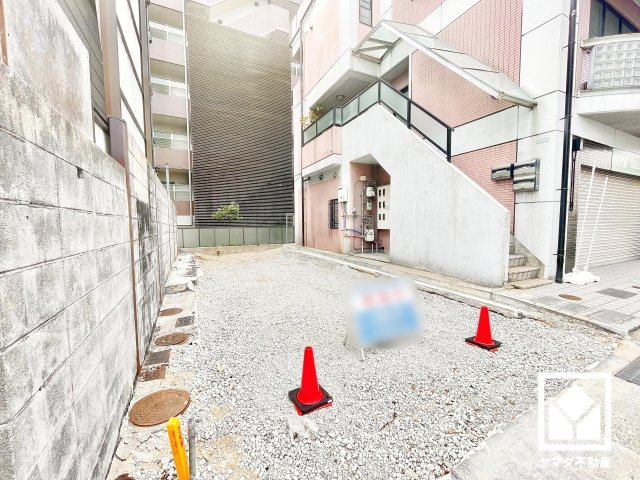 西宮市弓場町の外観|「パステルの森保育園」まで徒歩6分。毎日の送迎の負担を軽減し、お子様の急な発熱などの緊急時や、忘れ物を届けたいときもすぐに駆け付けられる、子育て世帯にたいへん心強い住環境です。