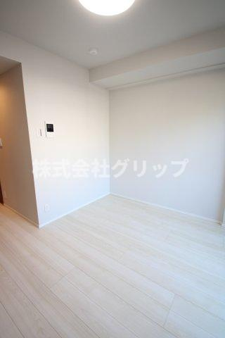 RELUXIA横濱反町の洋室