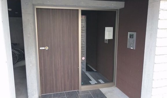 【エントランス】ストークト東区役所前
