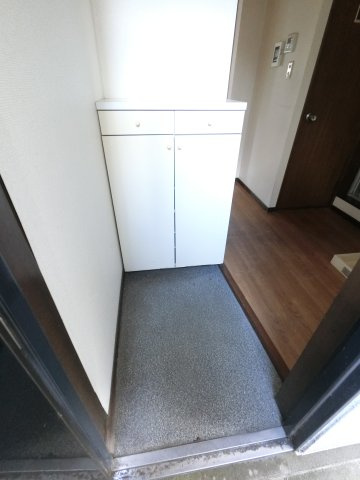 ハイツユニティの玄関