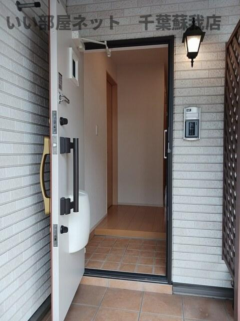 イーストフラワー更級Ⅲの玄関|きれいな玄関です