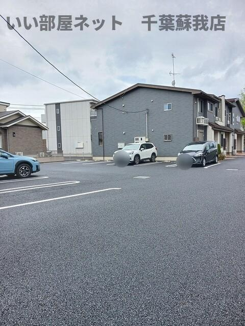 イーストフラワー更級Ⅲの駐車場|カースペースがあります