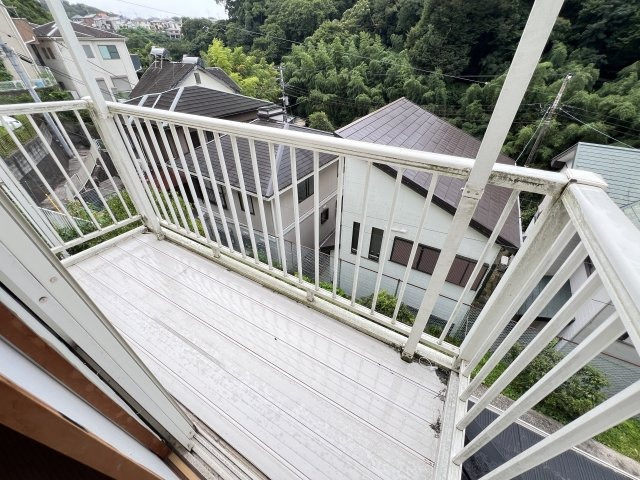ハザマ貸家のバルコニー