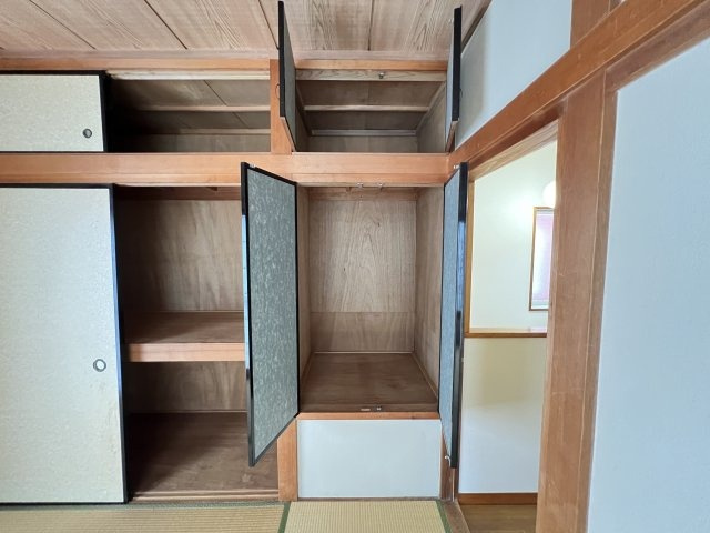ハザマ貸家の収納