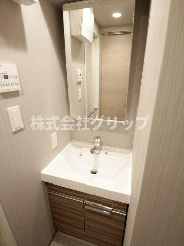 LEXE横濱関内の独立洗面台