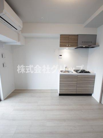 LEXE横濱関内の洋室