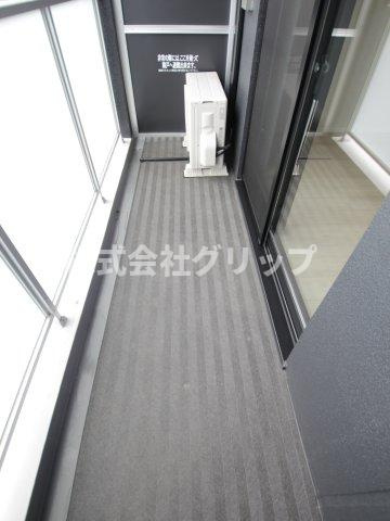 LEXE横濱関内のバルコニー