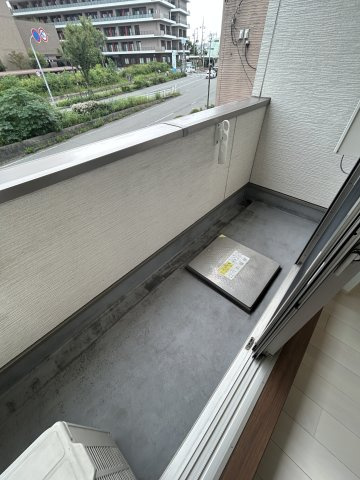 クリエオーレ東大物町のバルコニー