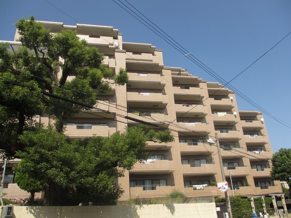 フォルム曽根の外観|おしゃれな外観です