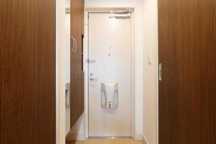 D-roomヴェルデの玄関