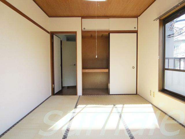 赤羽パナハイツのその他|2面採光の和室はこの明るさです！