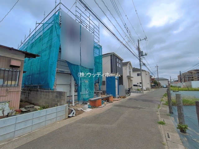 春日部市粕壁3期　新築一戸建ての前面道路含む現地写真