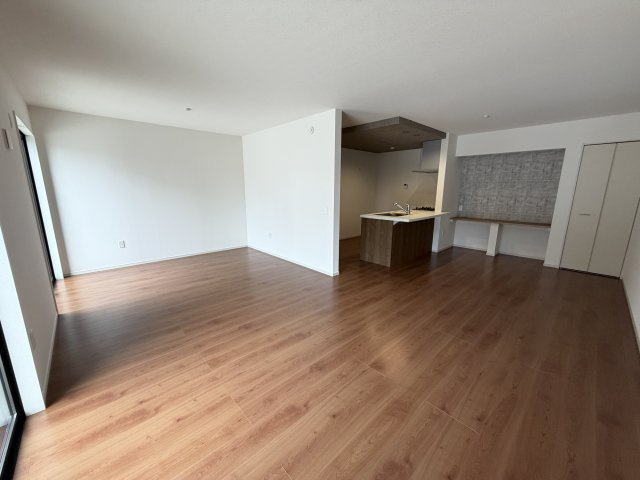 玉手　新築一戸建ての居間・リビング