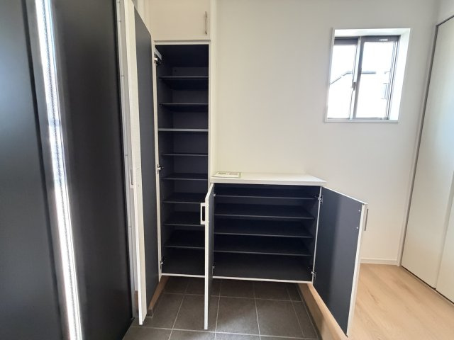 西庄　新築一戸建ての収納
