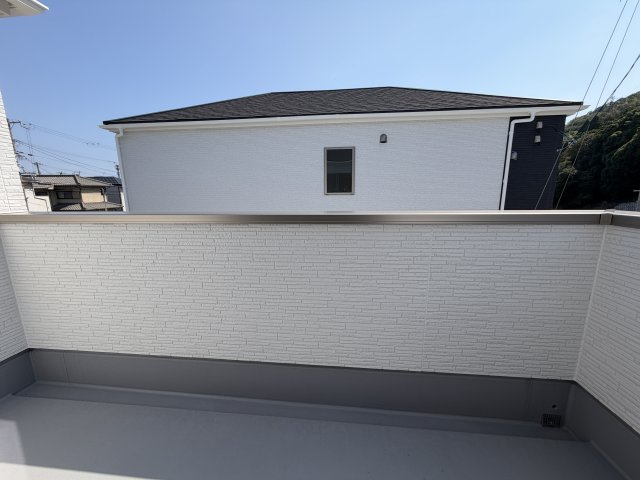 西庄　新築一戸建てのバルコニー