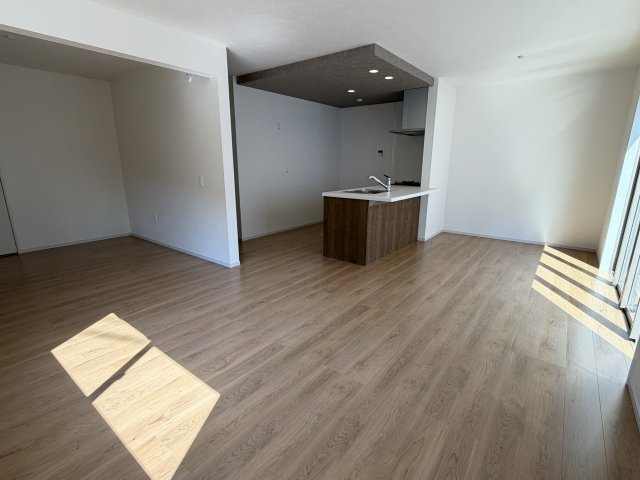 西庄　新築一戸建ての内装