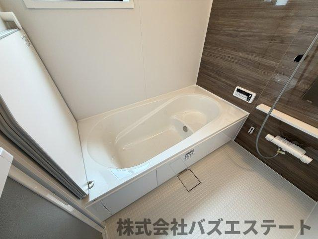 西庄　新築一戸建ての浴室