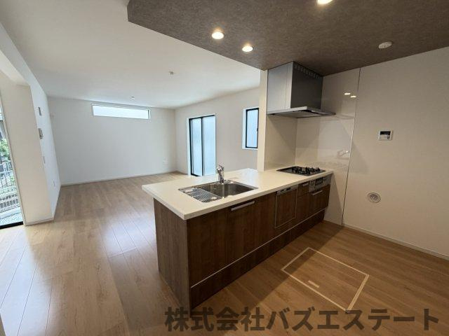 西庄　新築一戸建ての居間・リビング