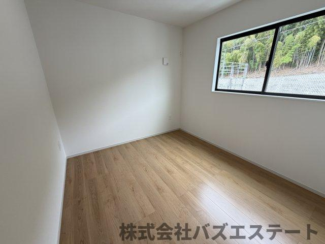 西庄　新築一戸建ての和室