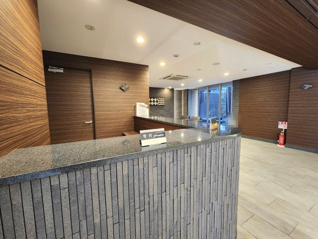 グランマークシティ東向日のその他|ホテルようなエントランス。
管理人さん常駐のマンションです。