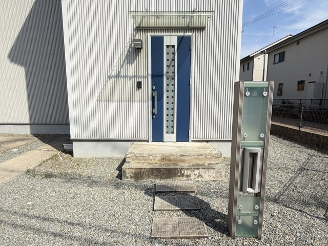 姫路市網干区浜田の中古一戸建の玄関