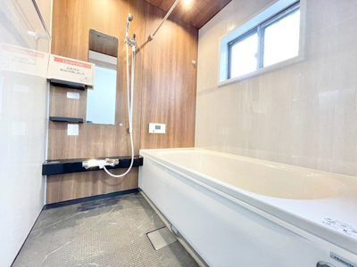 【浴室】 | 吹田市片山町４丁目中古戸建 | 物件購入の段取りを知りたいお客様には、「ご検討からご契約までの一連の流れ」をお伝えさせて頂きます。初めて物件購入を検討された方は、ぜひご参考になさって下さい。