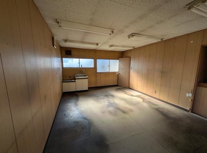 横浜市都筑区池辺町の倉庫の内装