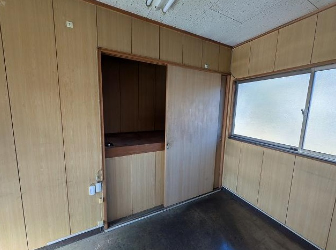 横浜市都筑区池辺町の倉庫の内装