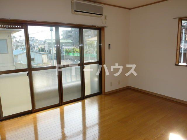 松清六番館の寝室