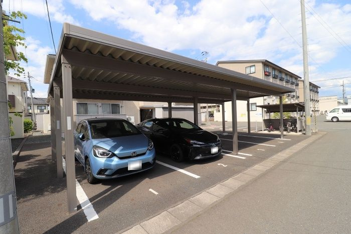 フェリオ コズカタ　Ａの駐車場