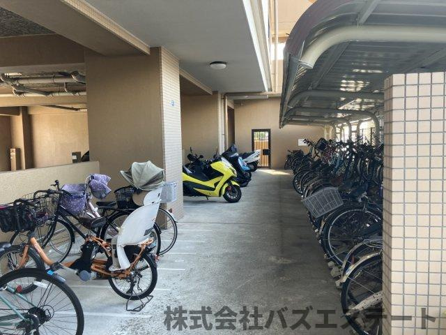 ロワイヤル網干駅前のその他