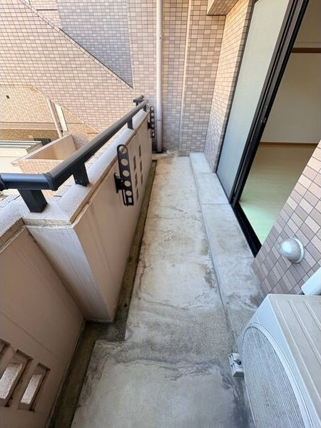 プレシャス鴨付のバルコニー