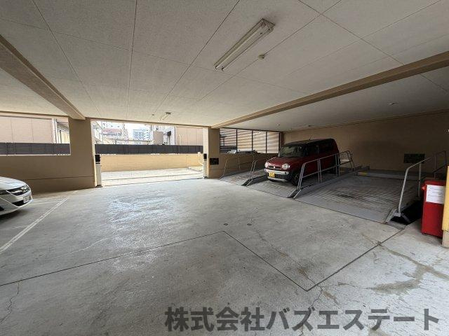 プレステージ姫路Ⅱの駐車場