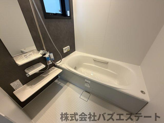 北新在家　中古一戸建ての浴室