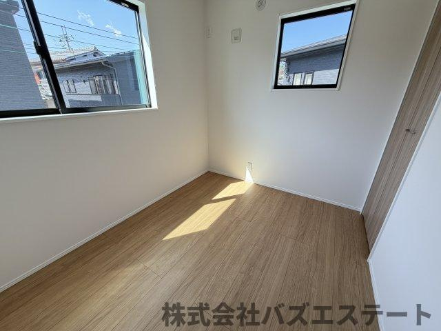 香寺町溝口　新築戸建ての洋室