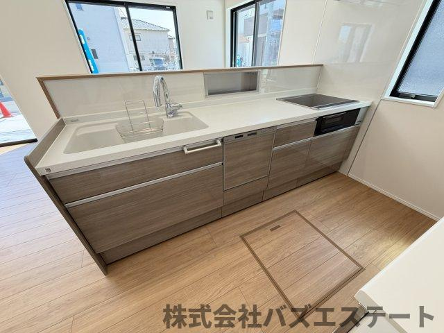 香寺町溝口　新築戸建てのキッチン